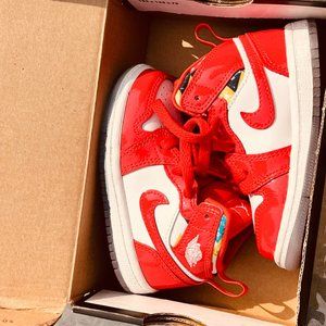 (TD) Jordan 1 MD SE - Size 6C- Chile Red / White Pollen